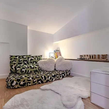 Duplex Renovated For 8 People Apartamento